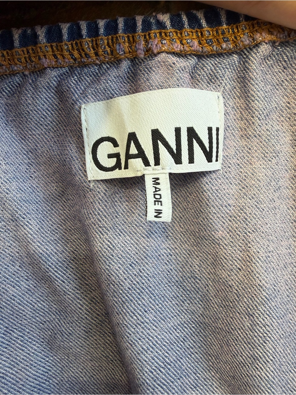 Ganni Lavender-Blue Denim Top with Contrast Stitching - Picture 9 of 10